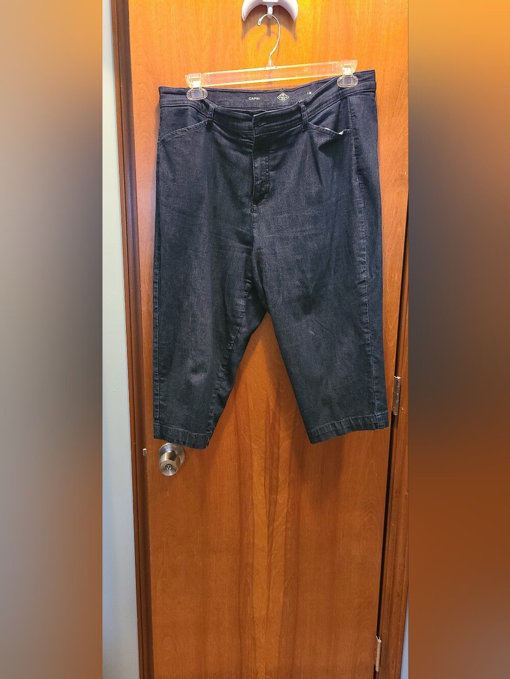 Womens Dark Blue St John Bay Capri's